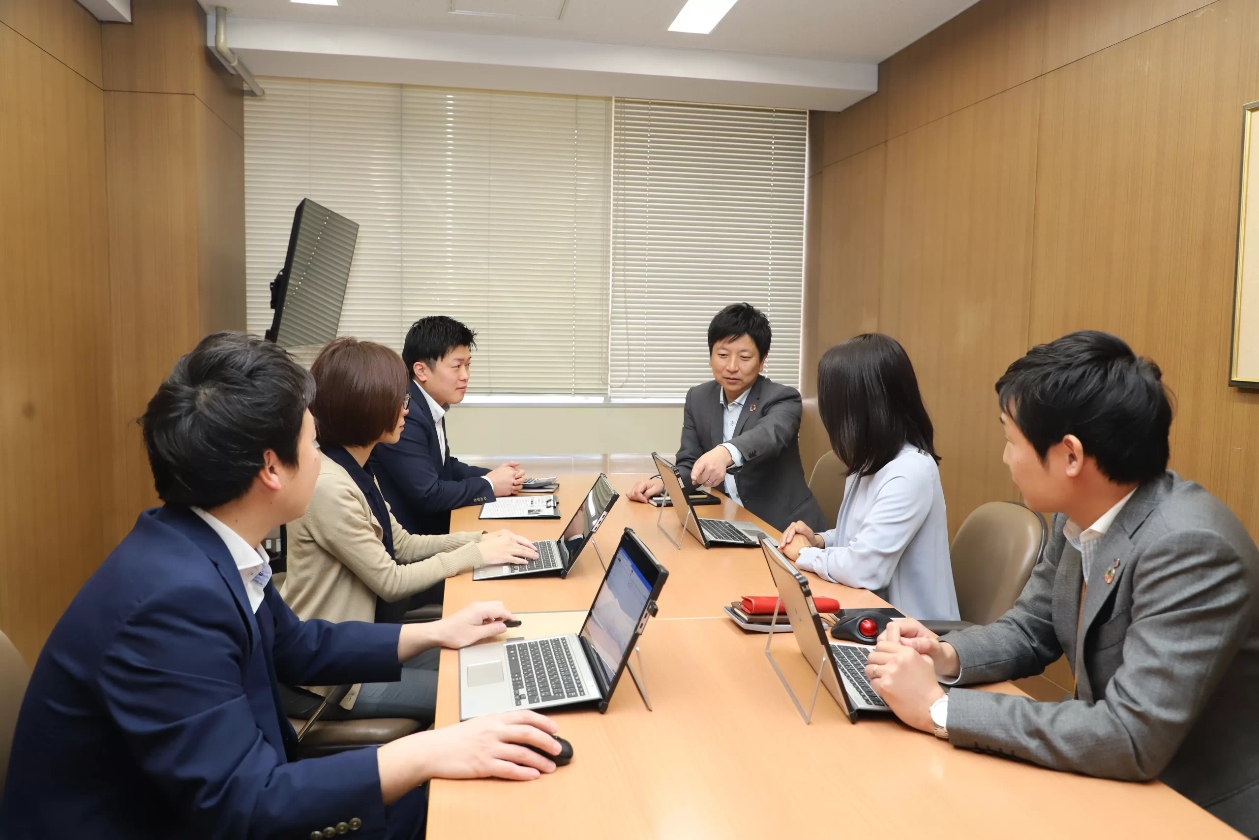 全国10行の取り組み　医療・介護産業　大分銀行