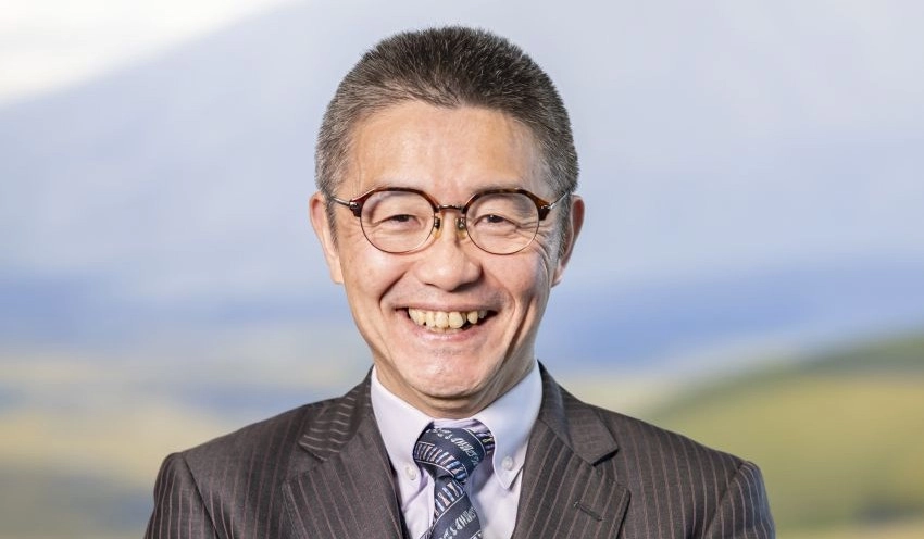 内山 一慶氏