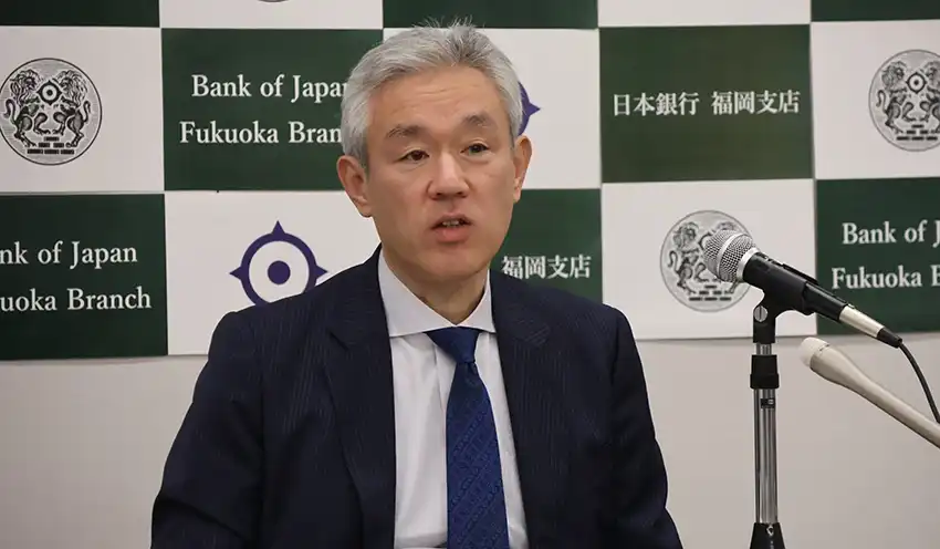 9月短観について説明する佐久田支店長（10月1日、日銀福岡支店）