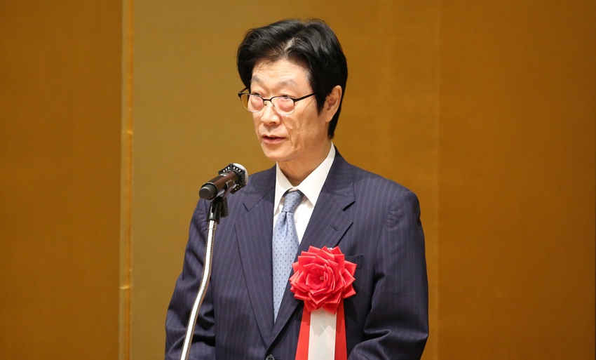 全国信用組合大会であいさつする日本銀行の内田眞一副総裁（10月17日、東京都千代田区）